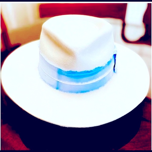 Custom made hat. HOST PICK 🌟🌟🌟 - Picture 5 of 7